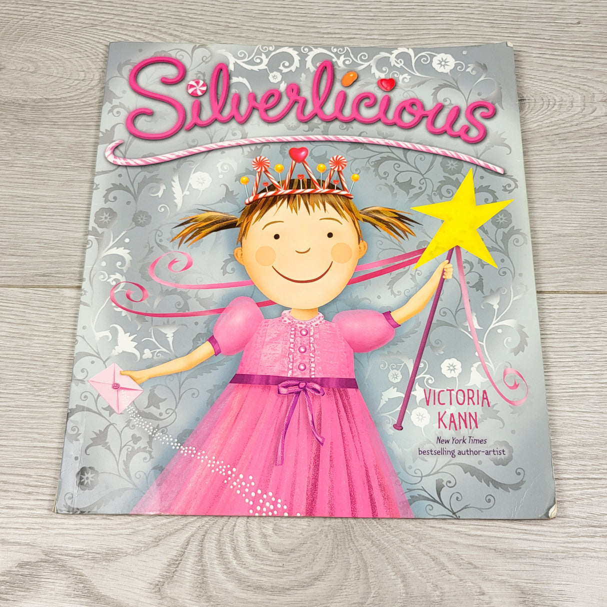 Silverlicious. Soft cover book