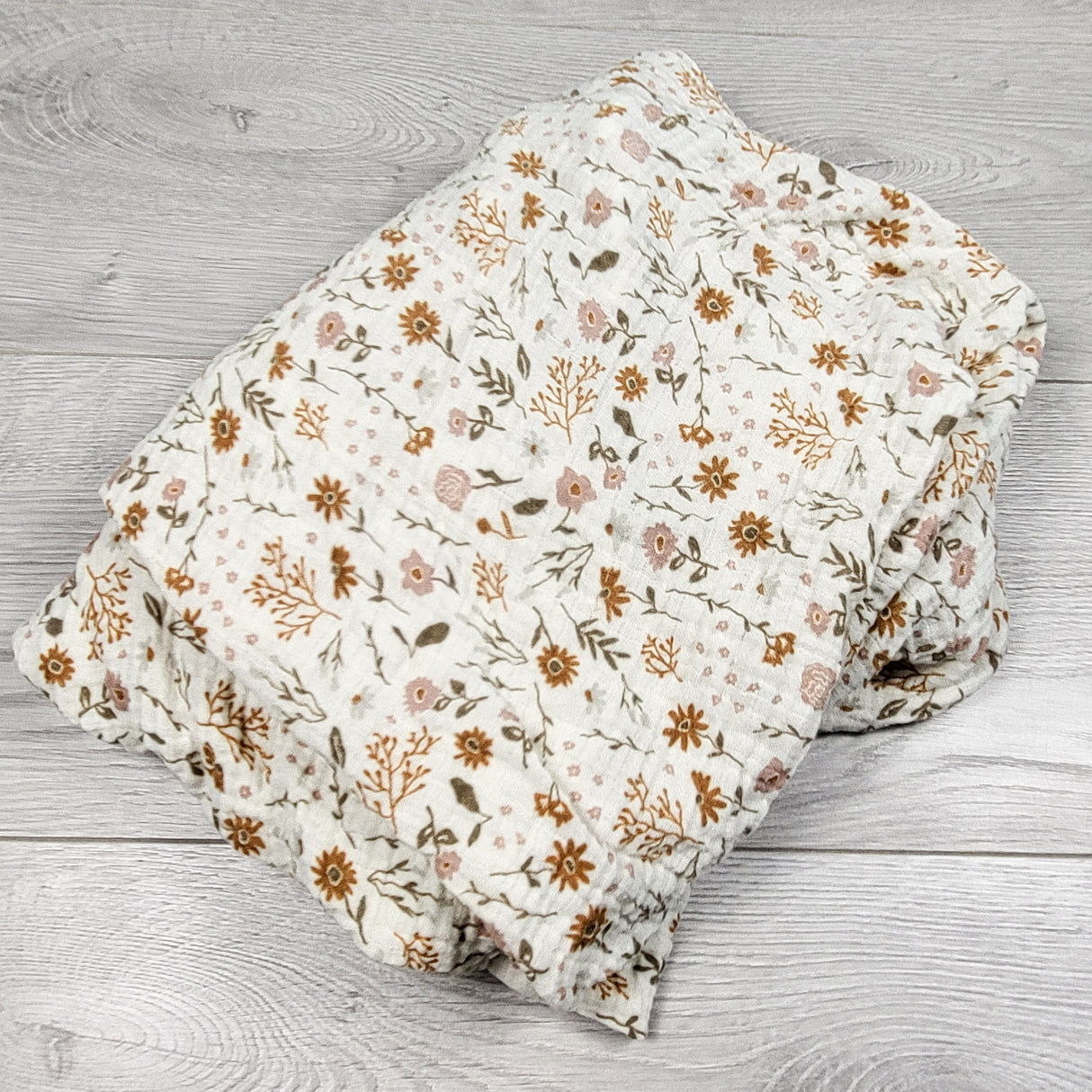 Mebie Baby muslin cotton floral print fitted crib sheet