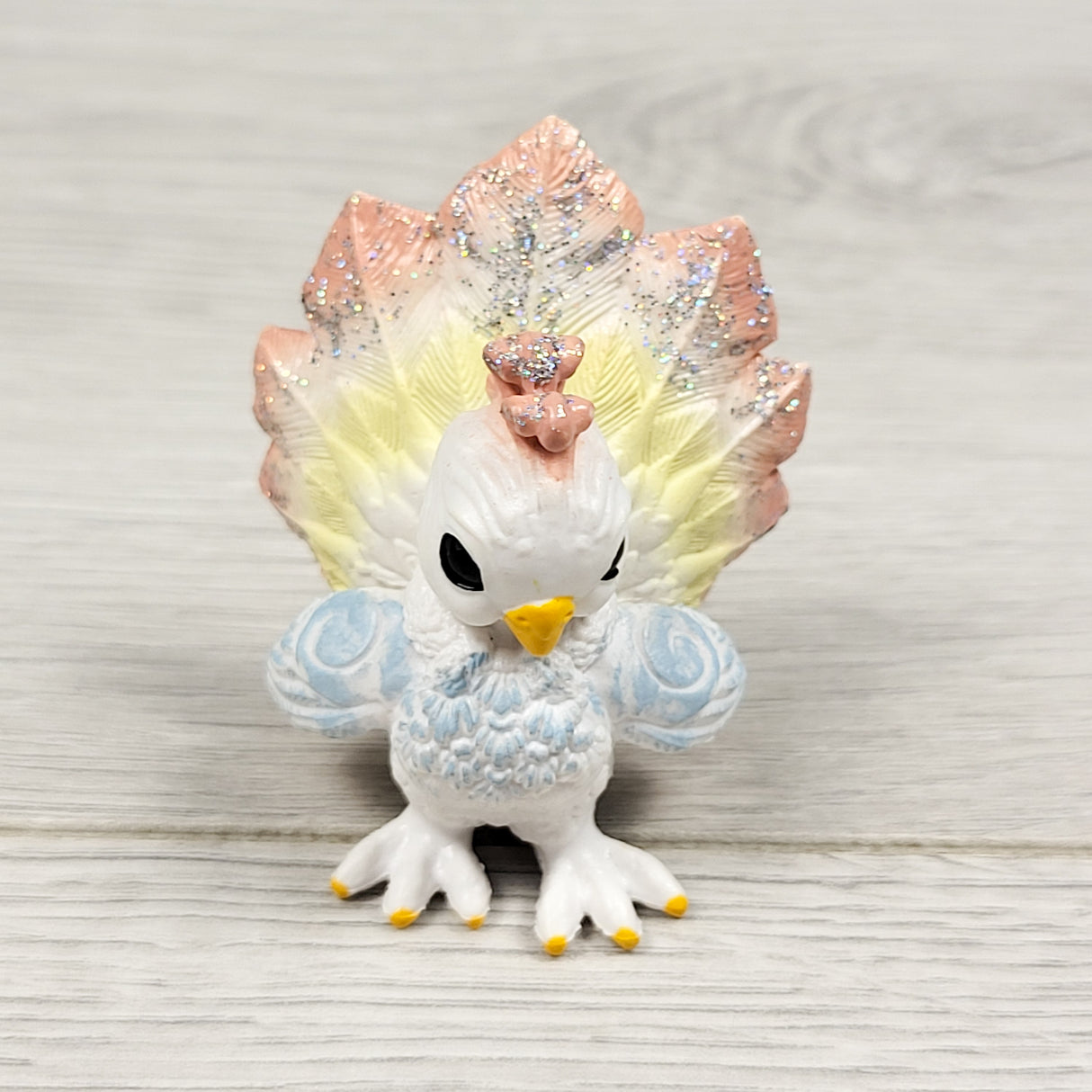 Schleich mist dove figure