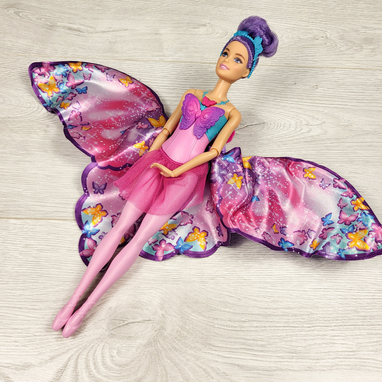 Barbie 2-in-1 transforming doll (butterfly to ballerina)