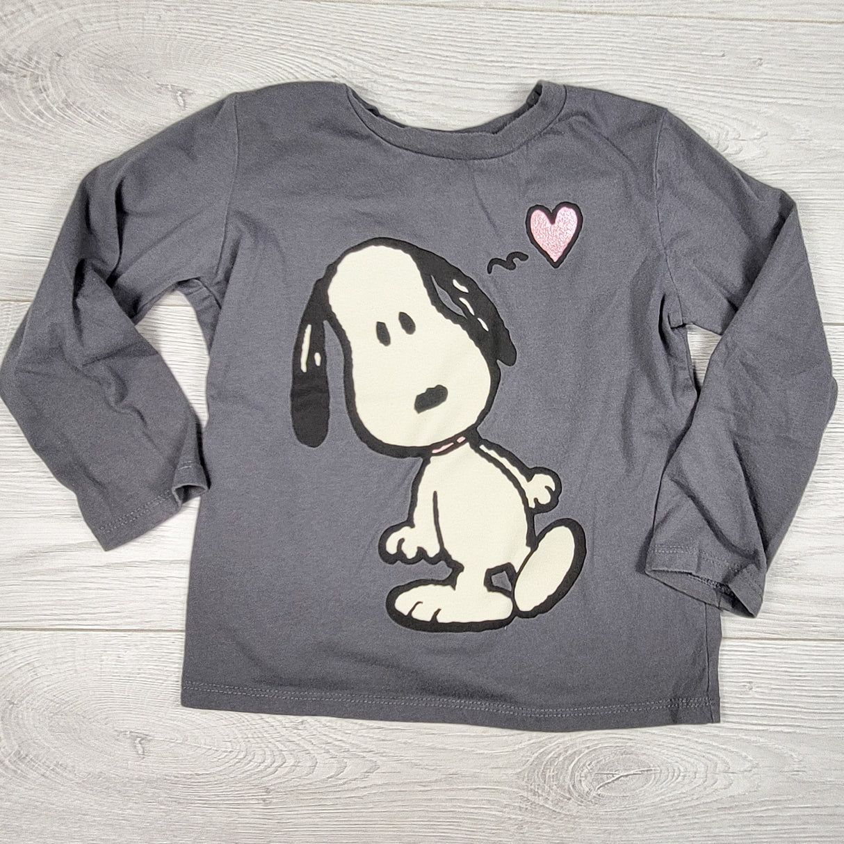 Grey Peanuts long sleeve Snoopy top. Size 5T