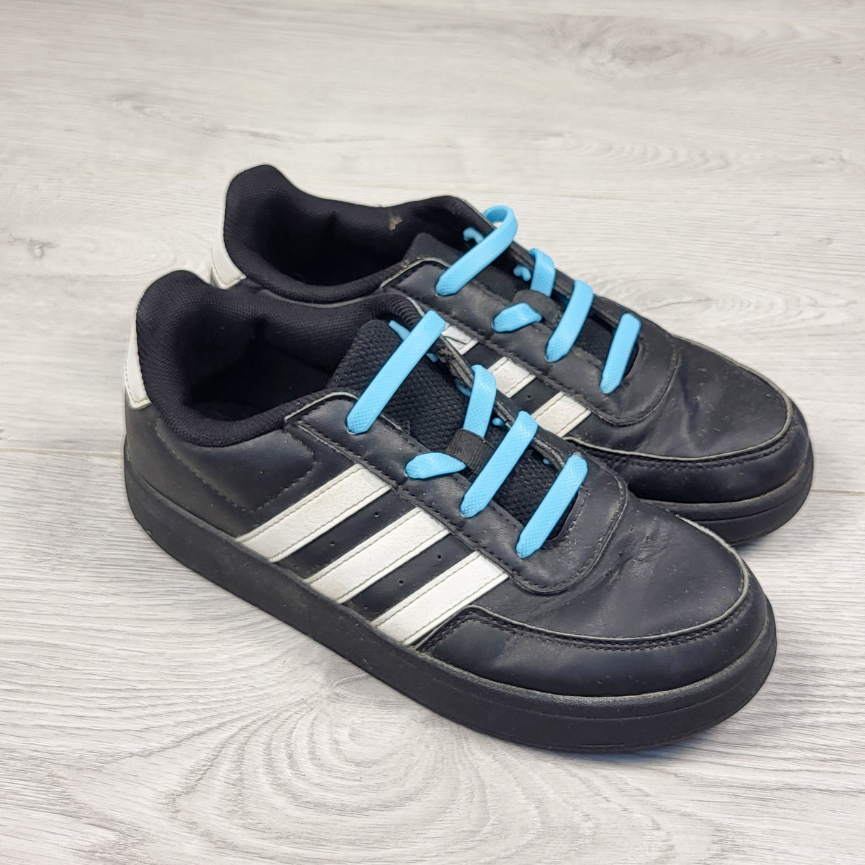 Adidas black "Breaknet Lifestyle" court shoes. Youth size 2
