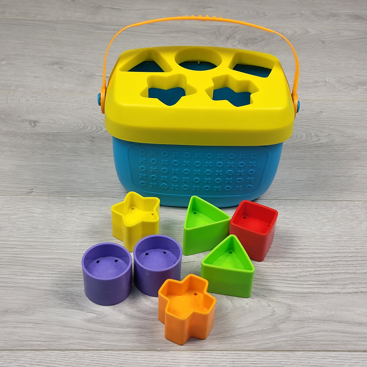 Fisher-Price shape sorting toy - AS IS