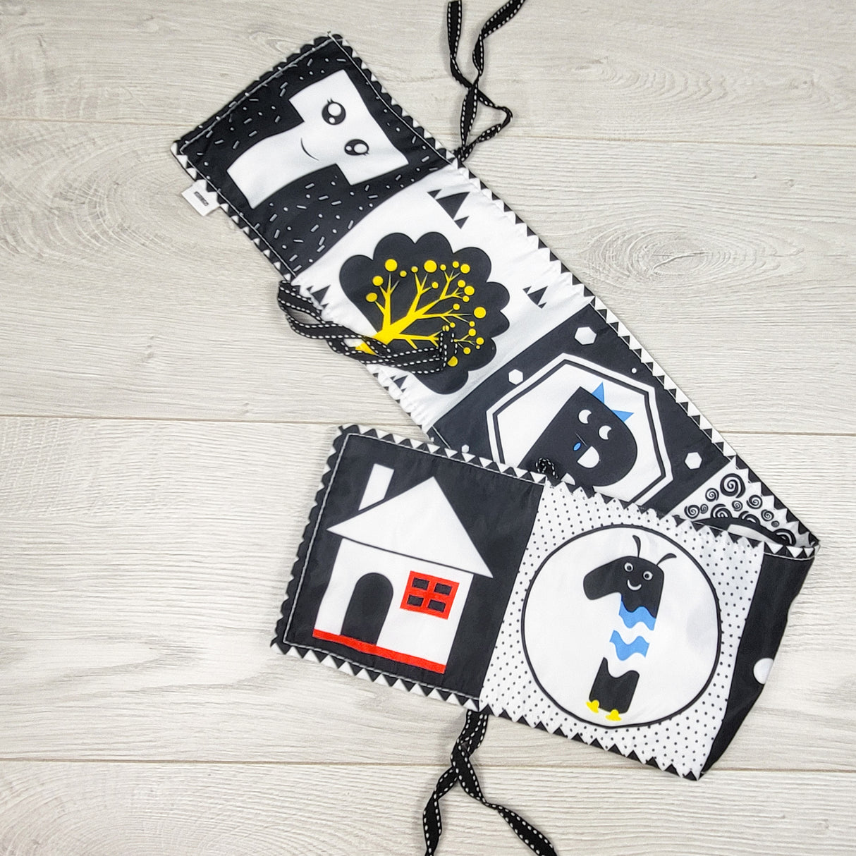 Double sided high contrast cloth book