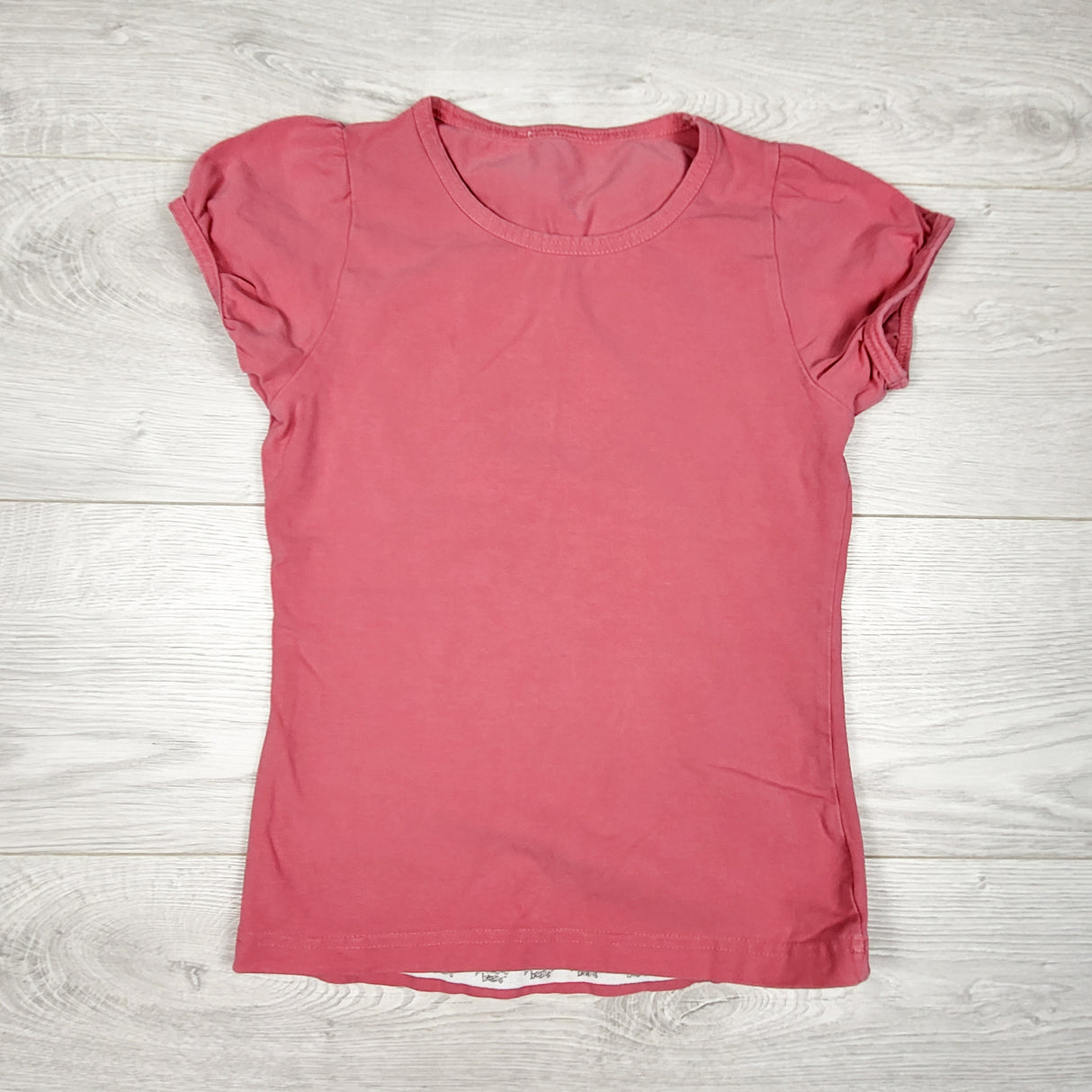 Peekaboo Beans solid pink t-shirt. Size 7