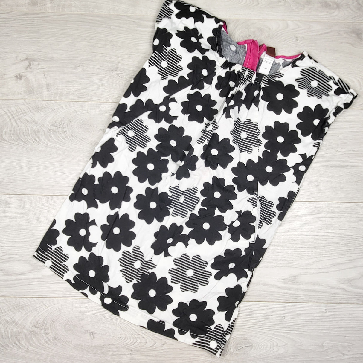 Tea Collection black and white floral print tunic dress. Size 7