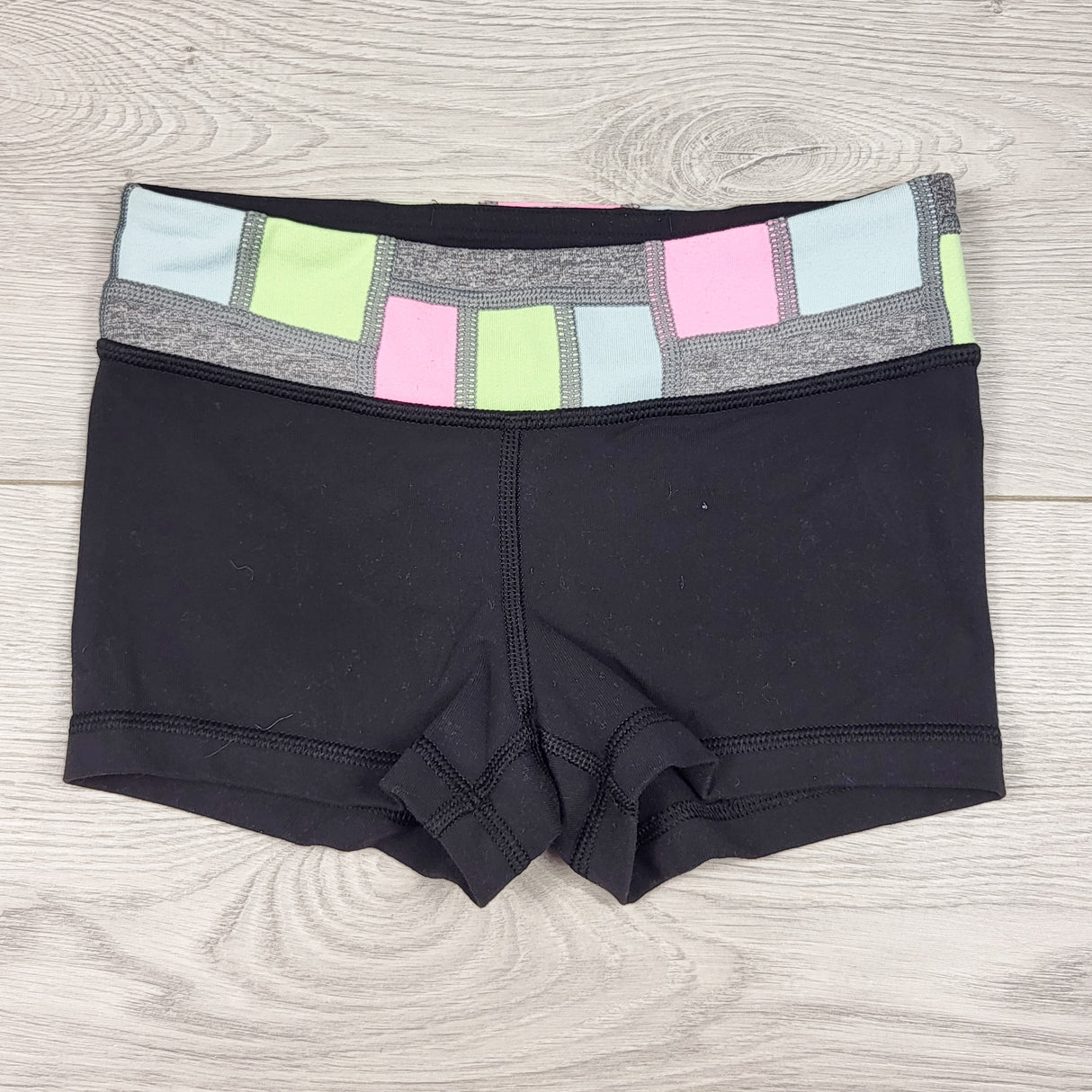 Ivivva black spandex bike / dance shorts. Size 6