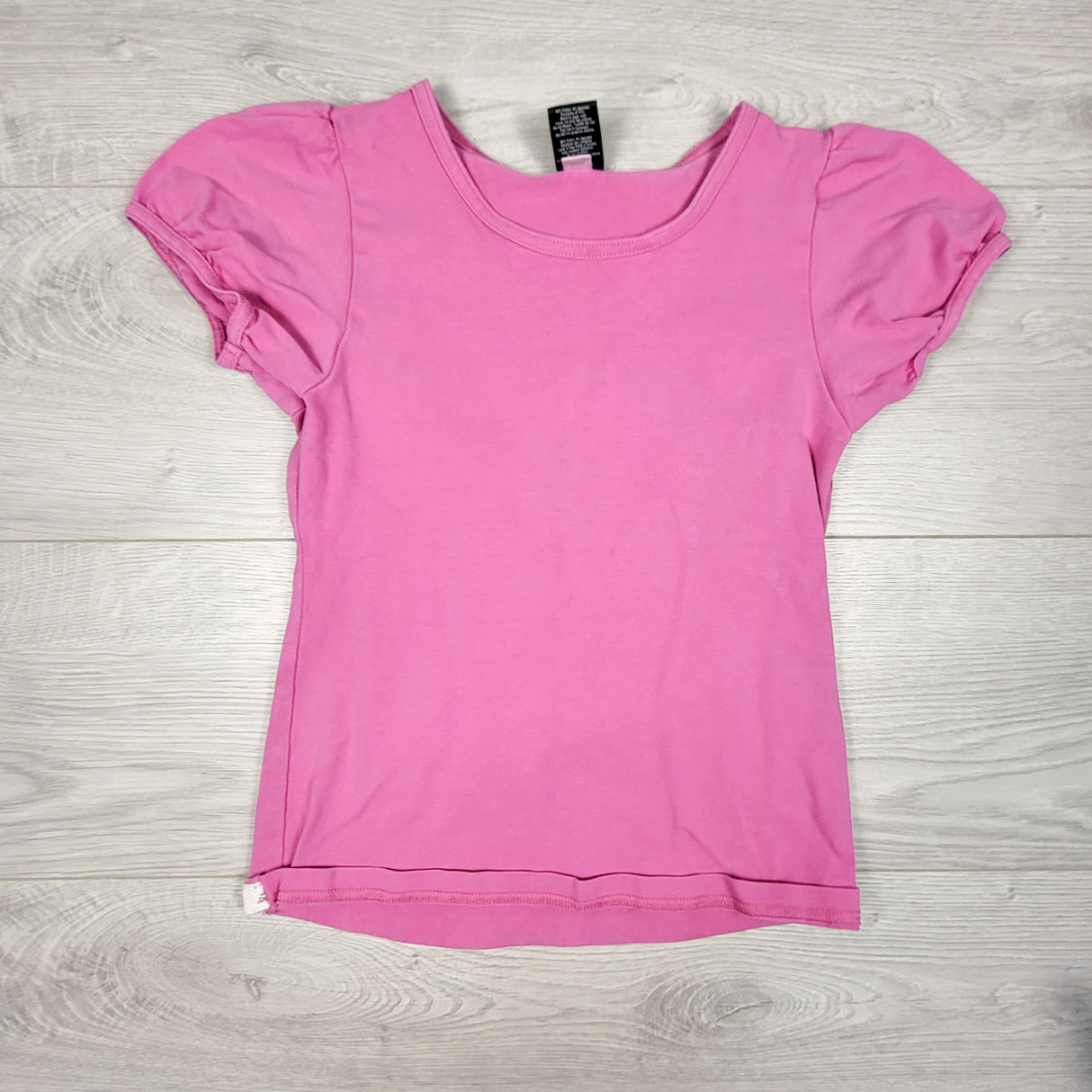 Peekaboo Beans bubblegum pink puff sleeve t-shirt. Size 7