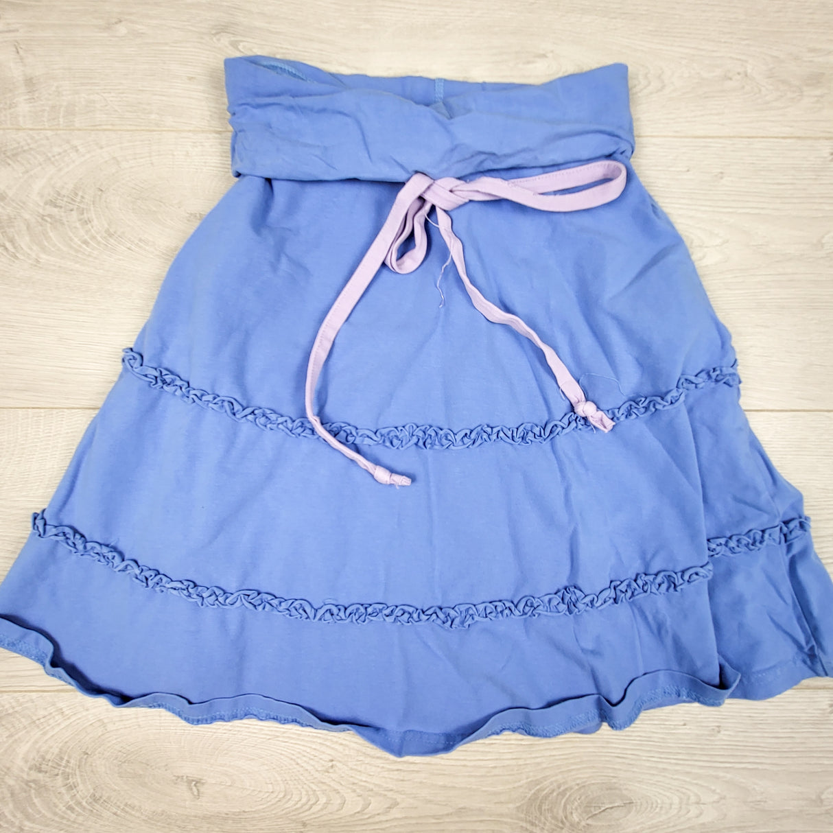 Peekaboo Beans blue skirt with ruffles. Size 6