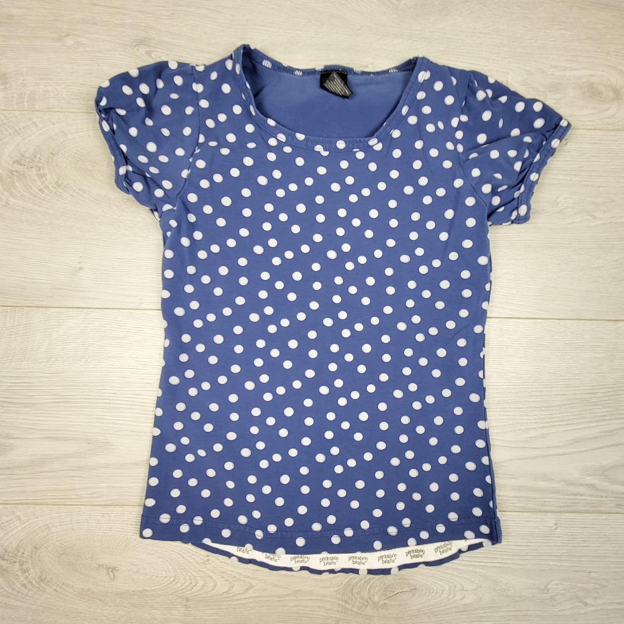 Peekaboo Beans blue polka dot t-shirt. Size 7