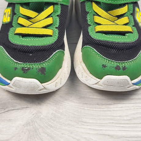Skechers x John Deere running shoes. Size 8