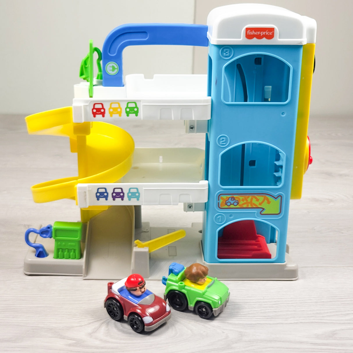 Fisher-Price Little People Helpful Neighbor's Garage Playset (sorry, no shipping)
