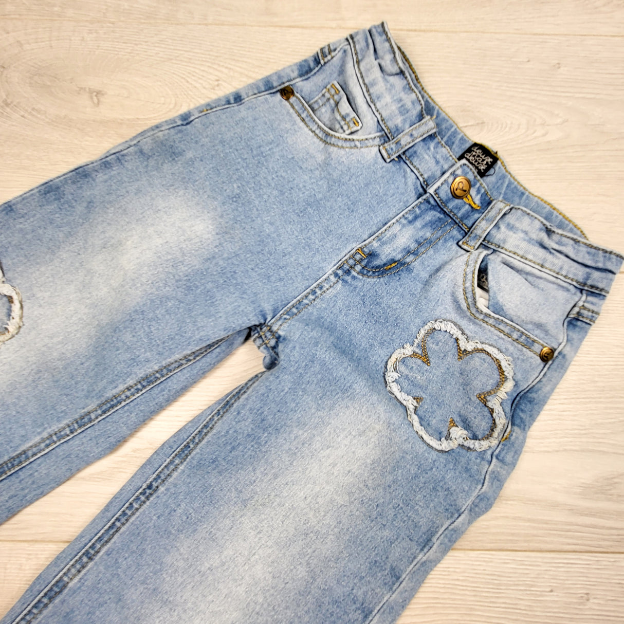 Deux Par Deux floral patchwork wide leg jeans. Size 5T