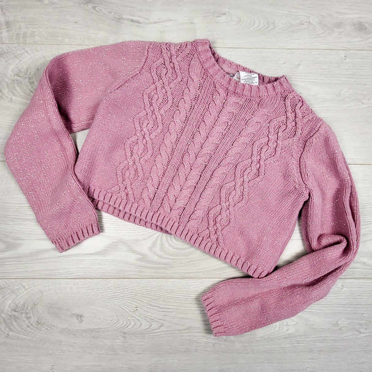 Cupcakes and Cashmere purple cropped sweater with gold sparkle threading. Size 7/8