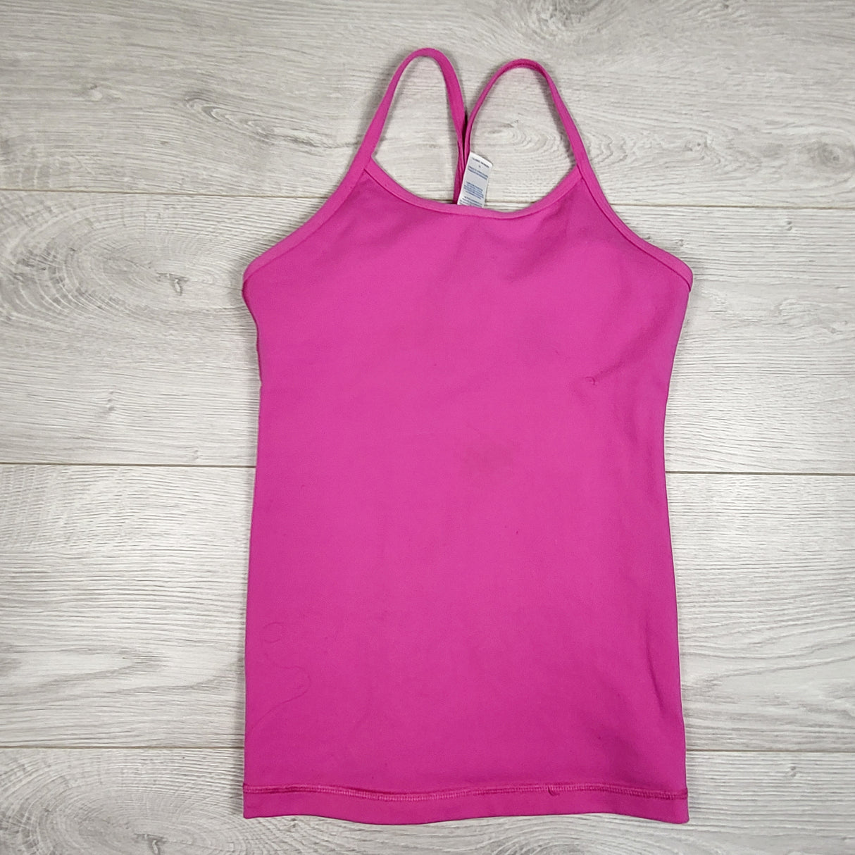 Ivivva (Lululemon)  fuchsia pink active tank topw with built in bra. Size 10