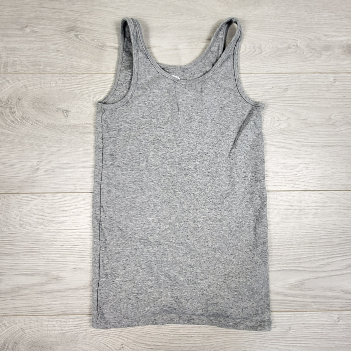 Old Navy grey fitted cotton tank top. Size 8