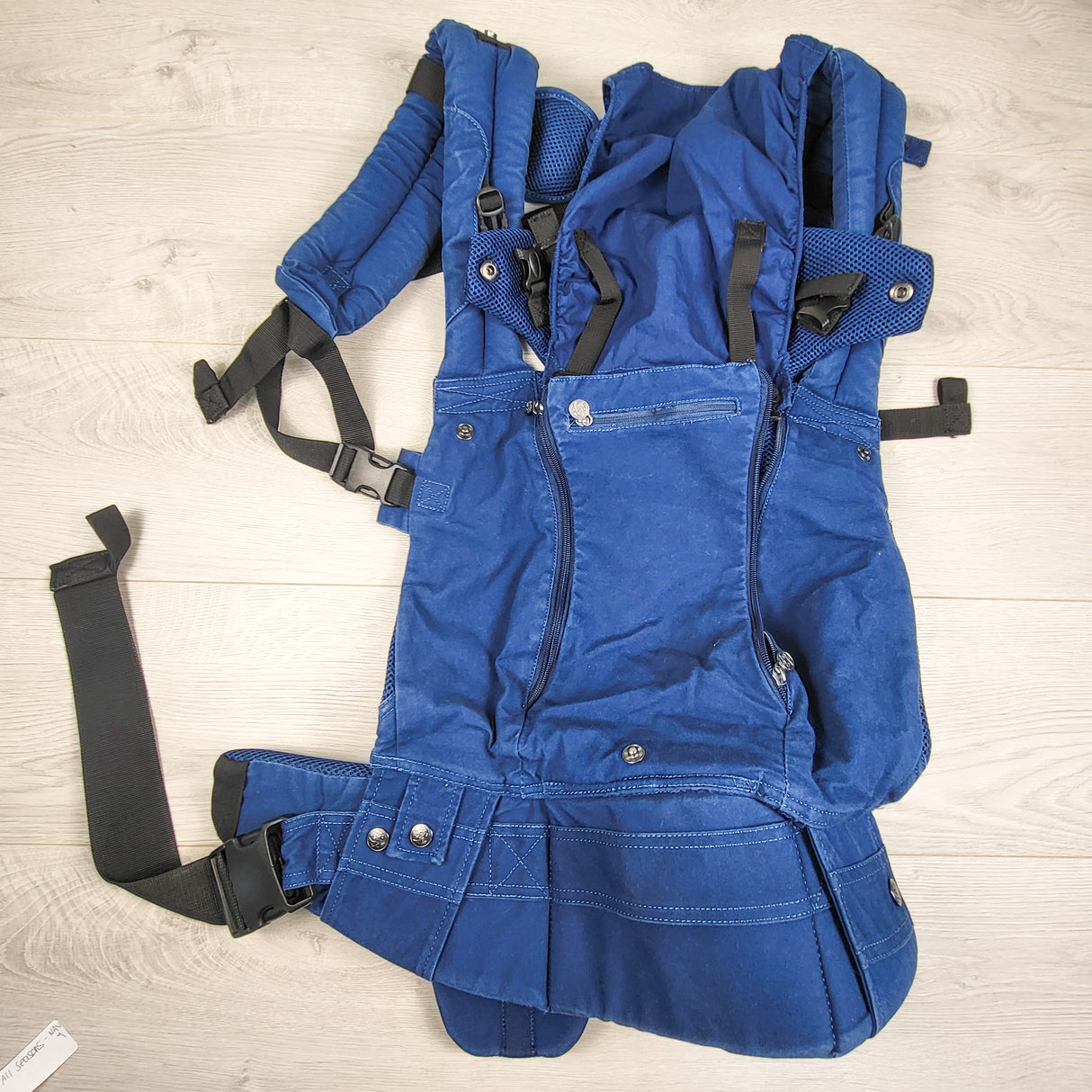 LÍLLÉbaby Complete All Seasons baby carrier