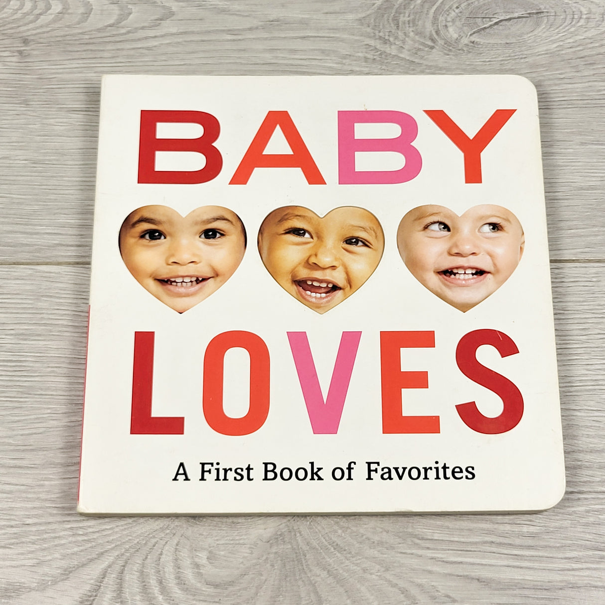 Baby Loves. Board book