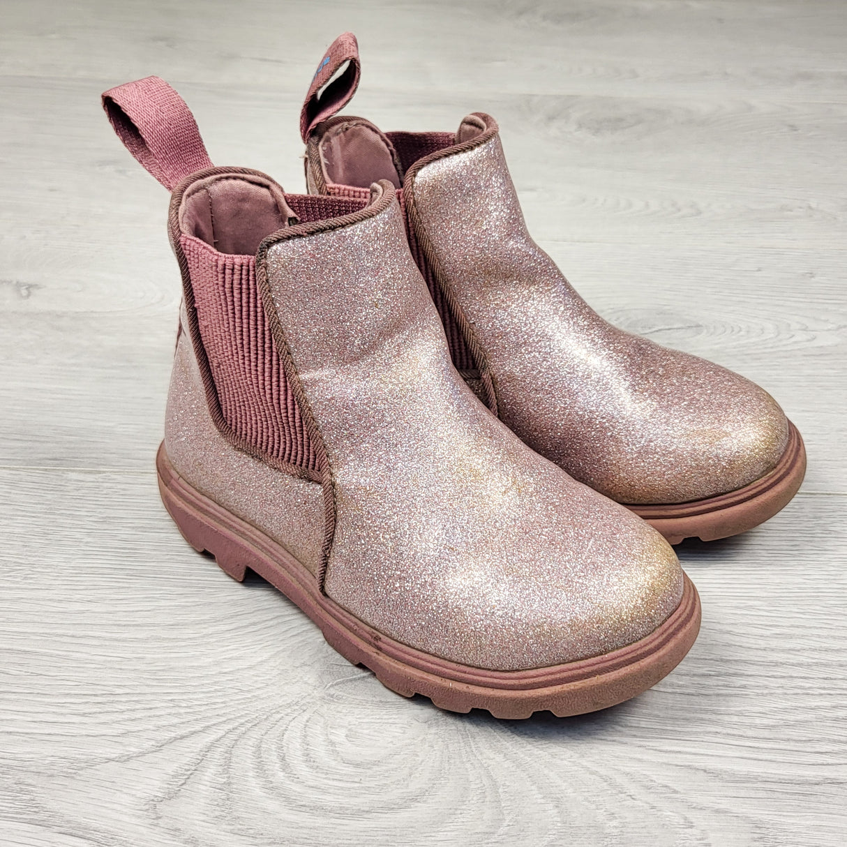 Native pink sparkle rain boots. Size 10 - AS IS