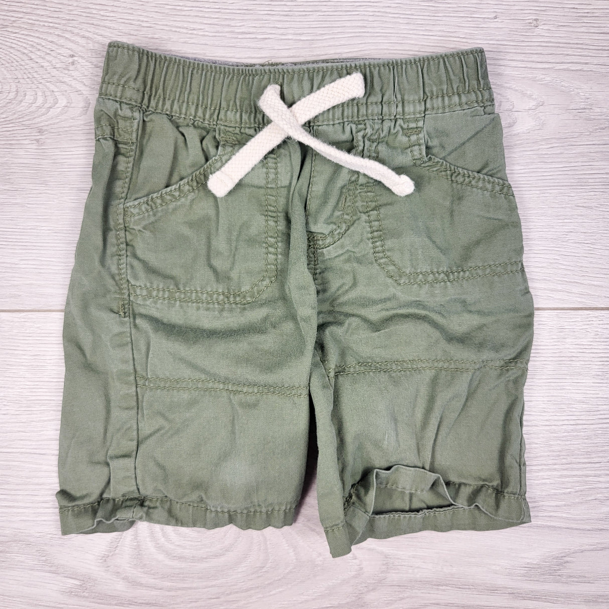 Old Navy green twill drawstring shorts. Size 12-18 months