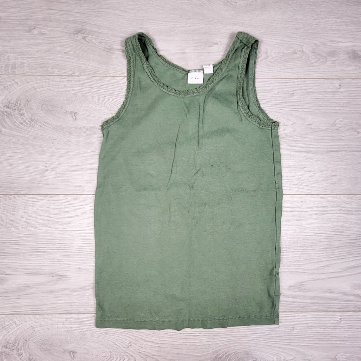 Gap olive green tank top. Size medium (8)