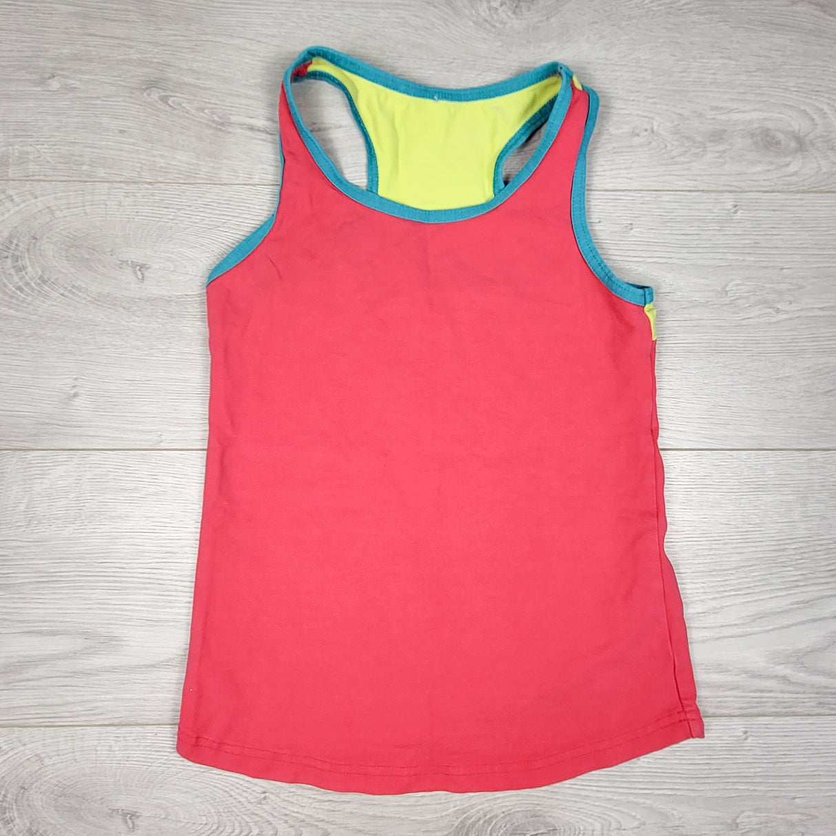 Peekaboo Beans pink tank top with teal trim. Size 8