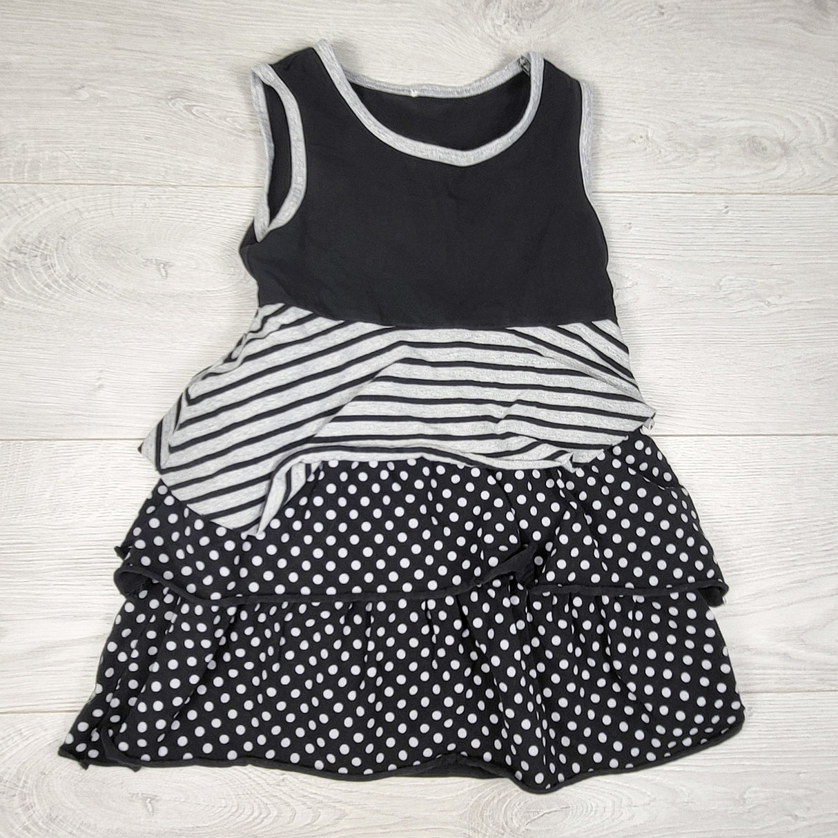 Peekaboo Beans black and grey tiered sleeveless dress. Size 6
