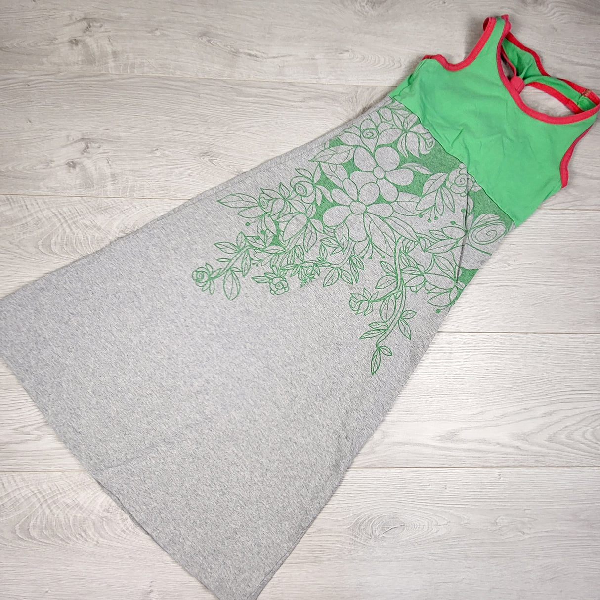 Peekaboo Beans grey and green floral print racerback maxi dress. Approx size 7/8
