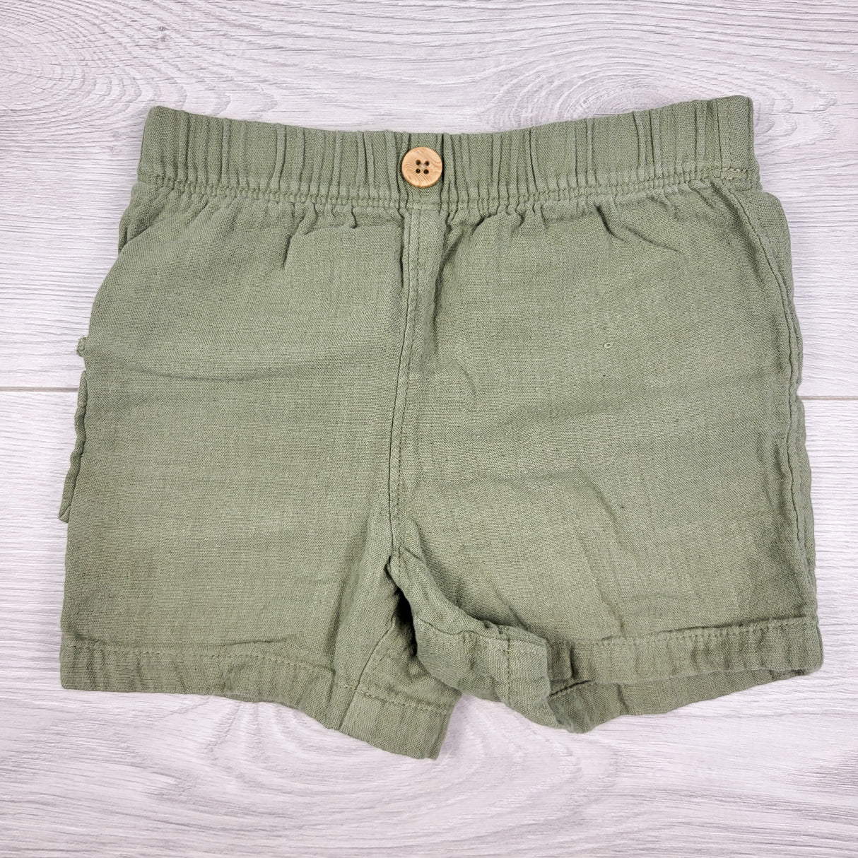 Old Navy green cotton shorts. Size 18-24 months