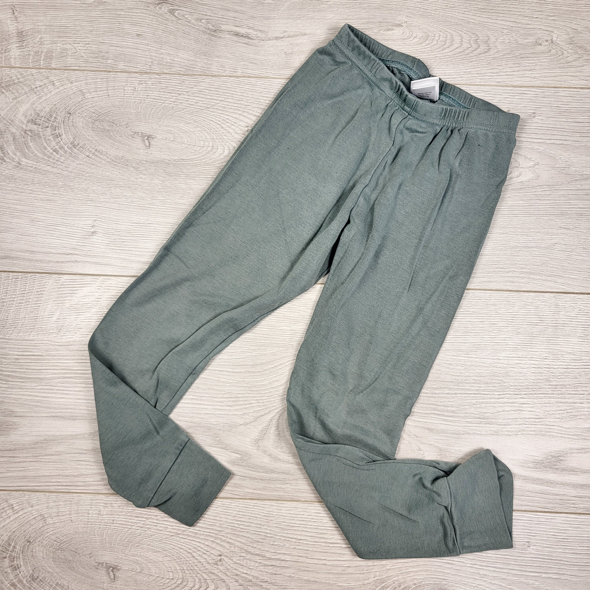 Little and Lively sage green bamboo leggings. Size 4T