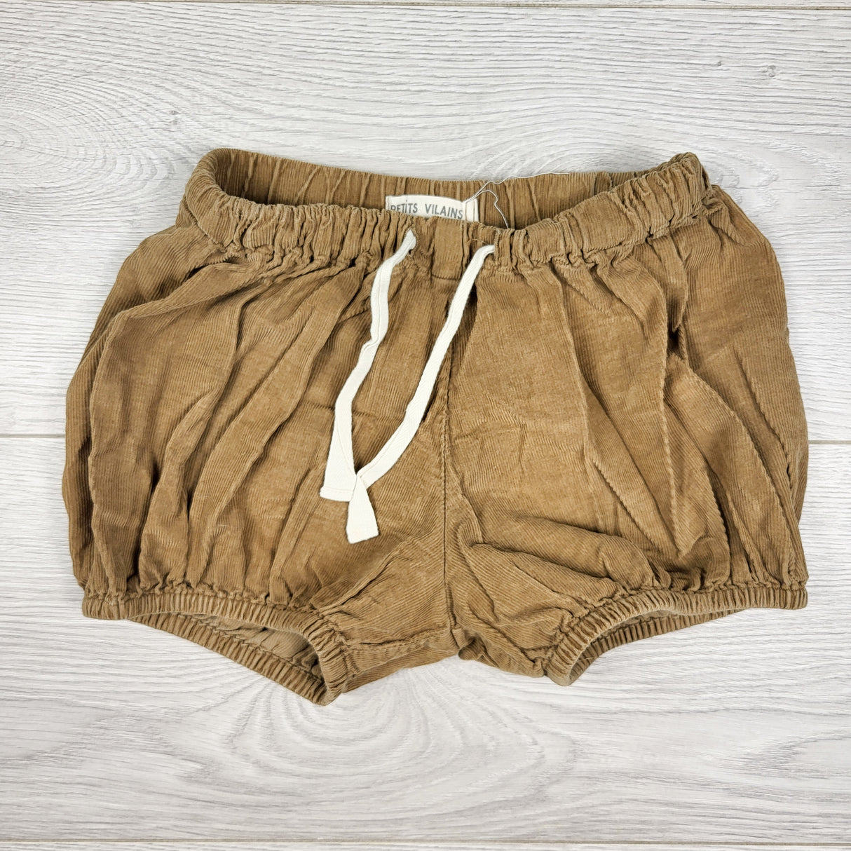 Petits Vilains brown corduroy bloomer style shorts. Size 2/3T