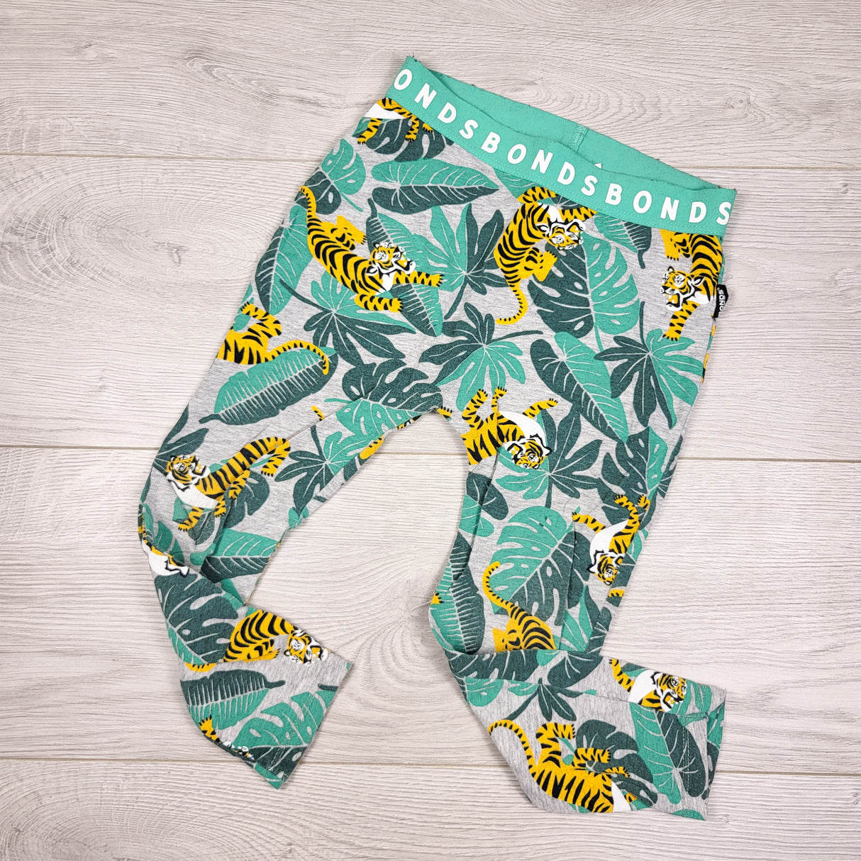 Bonds tiger print leggings. Size 3T