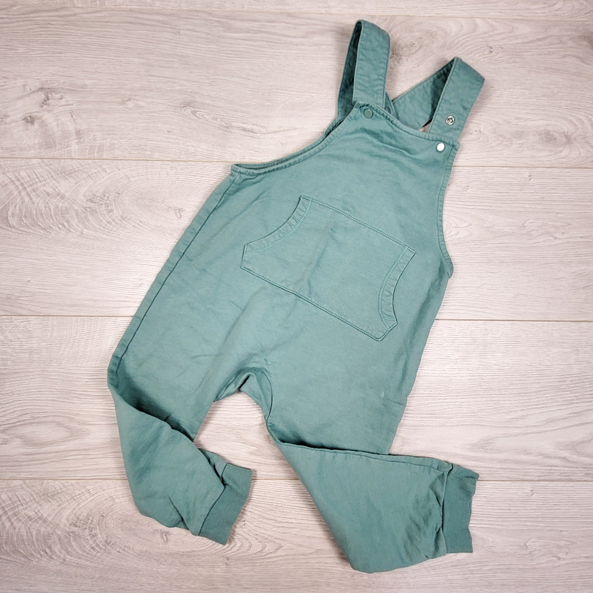 H and M green organic cotton overalls. Size 3/4T
