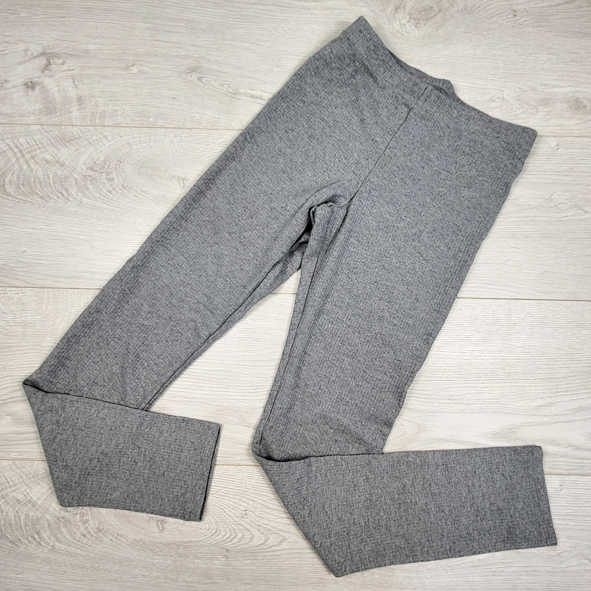 Old Navy grey ribbed leggings. Size 10/12