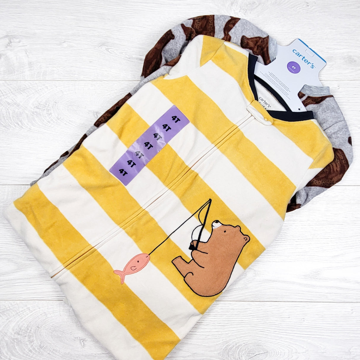 NEW - Carters 2pc zippered fleece sleepers (bears.) Size 4T