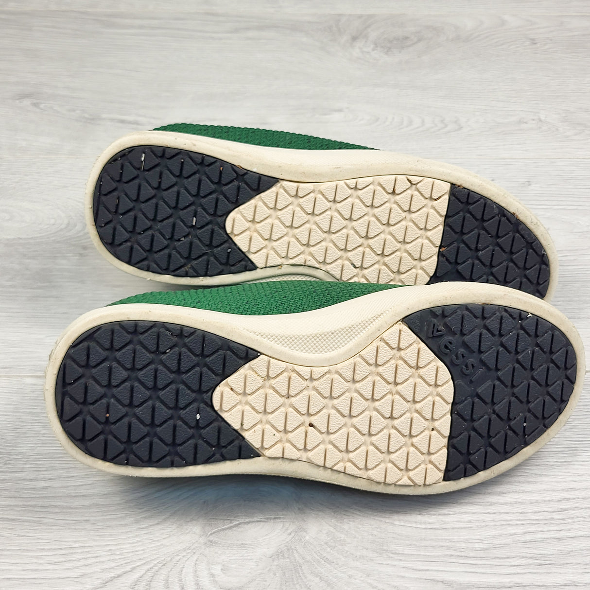 Vessi green "Weekend" waterproof sneaker.  Ladies size 6 (same as youth size 4.5)