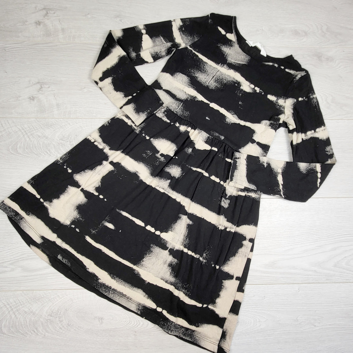 H and M black tie dye style dress. Size 8-10 Years