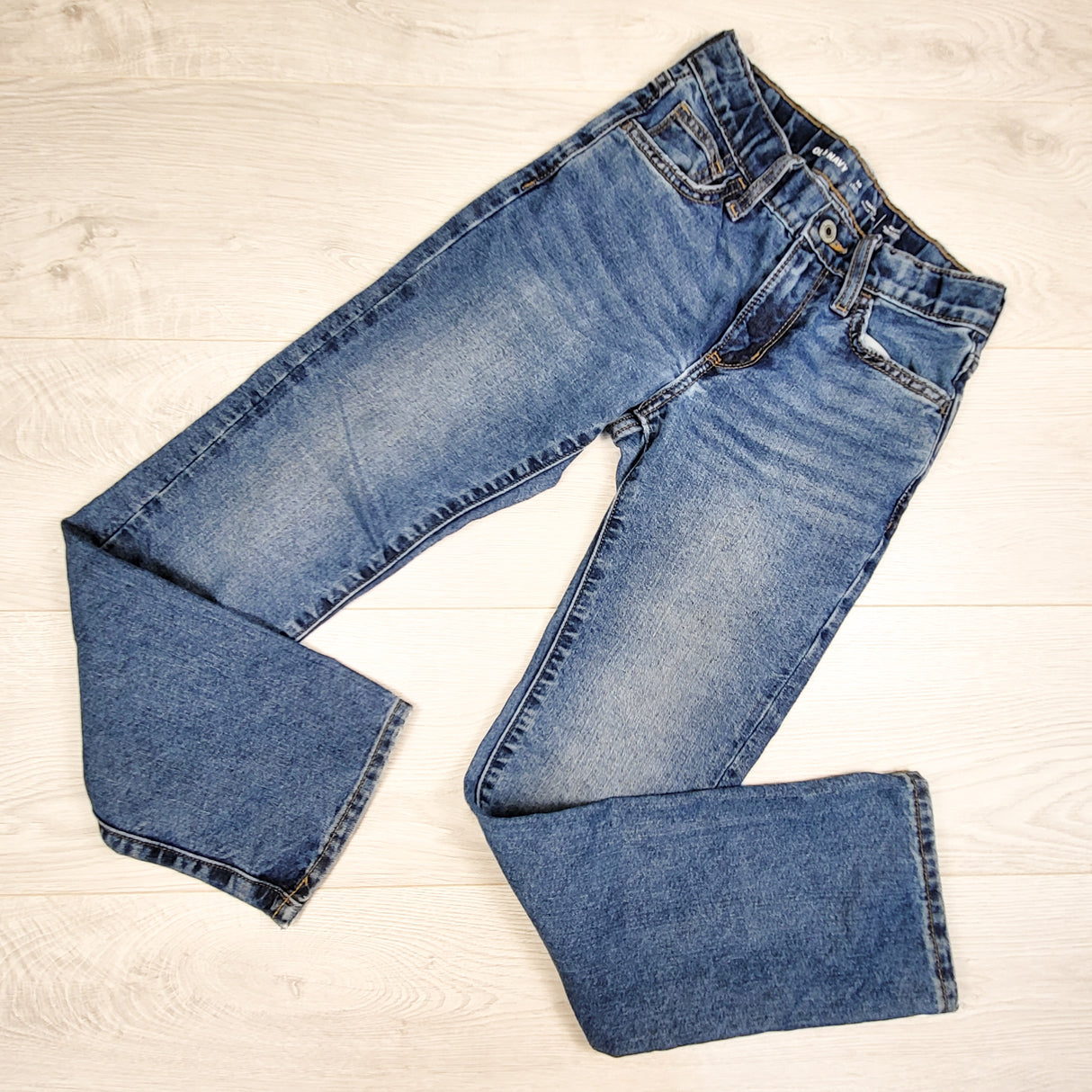 Old Navy slim fit straight leg jeans. Size 10
