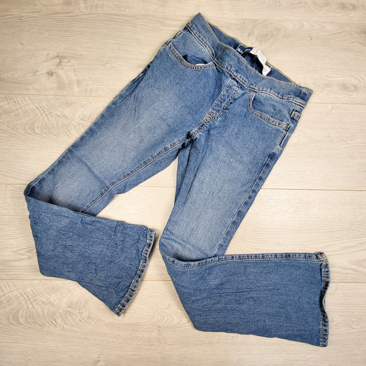 Old Navy boot cut jeans. Size 10/12