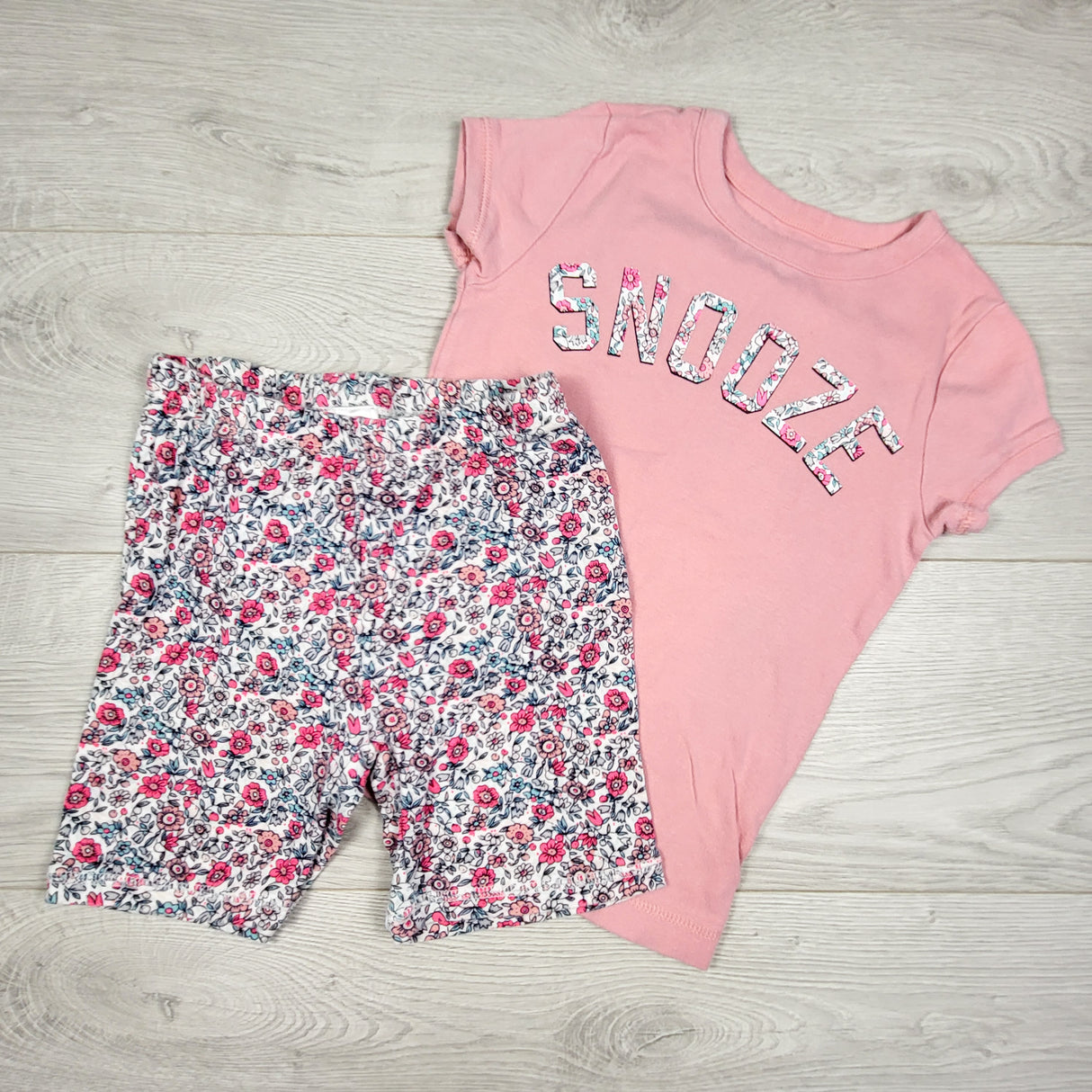 Gap 2pc "Snooze" PJs. Size 8