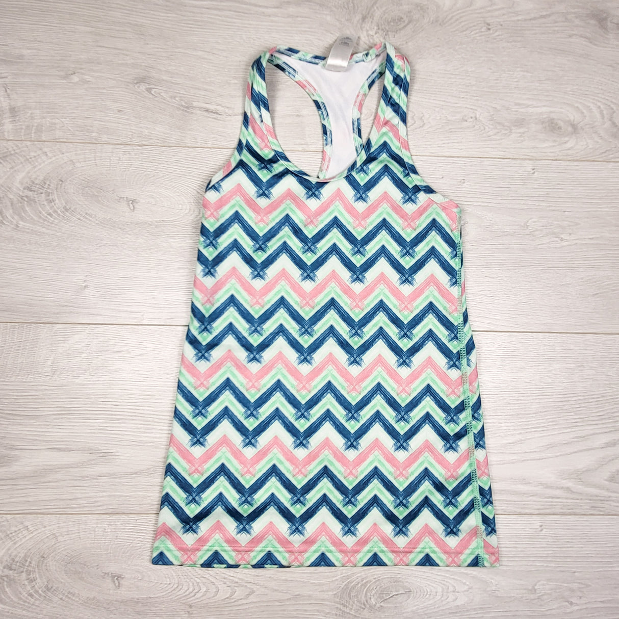 Ivivva (Lululemon) chevron patterned active tank top. Size 8