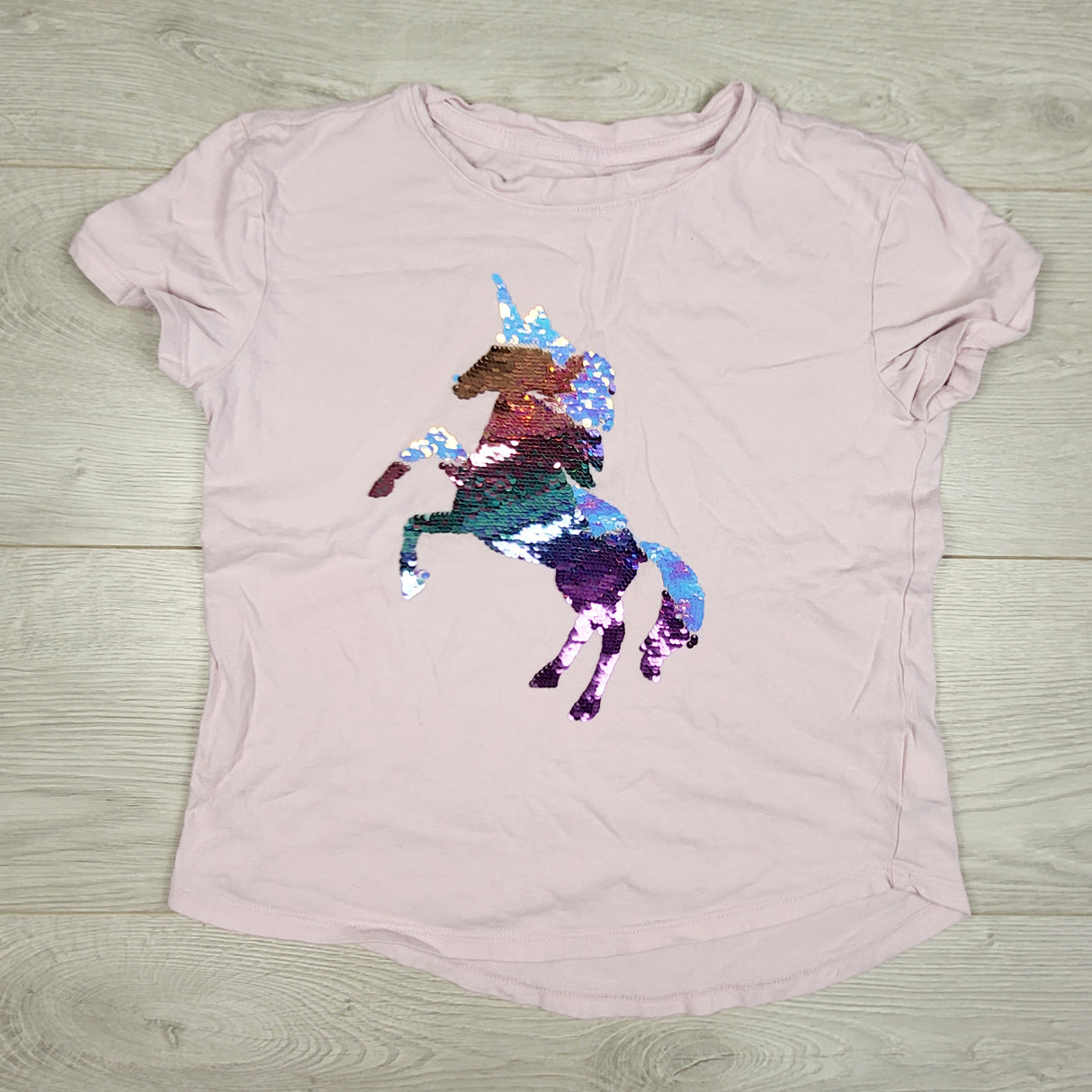Gap purple t-shirt with sequin unicorn. Size medium (8)