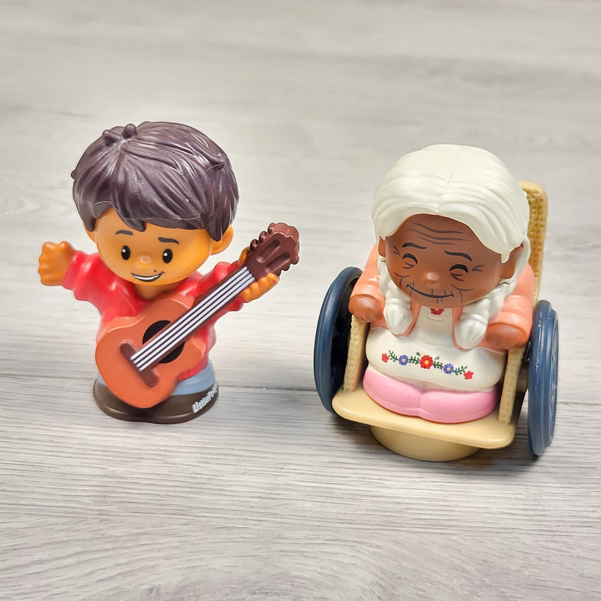 Little People 2pc figure lot from the movie Coco
