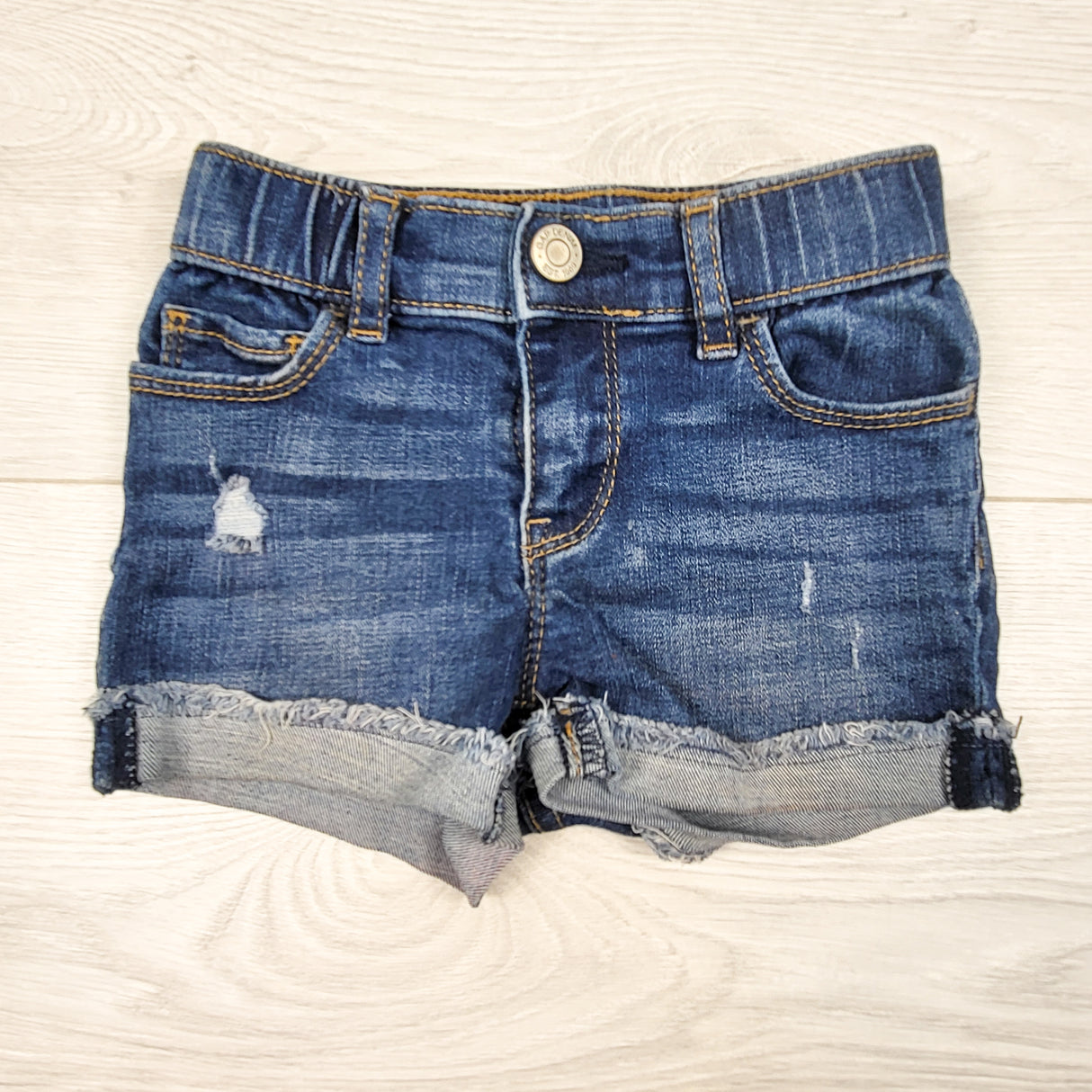 Gap distressed denim shorts. Size 3T