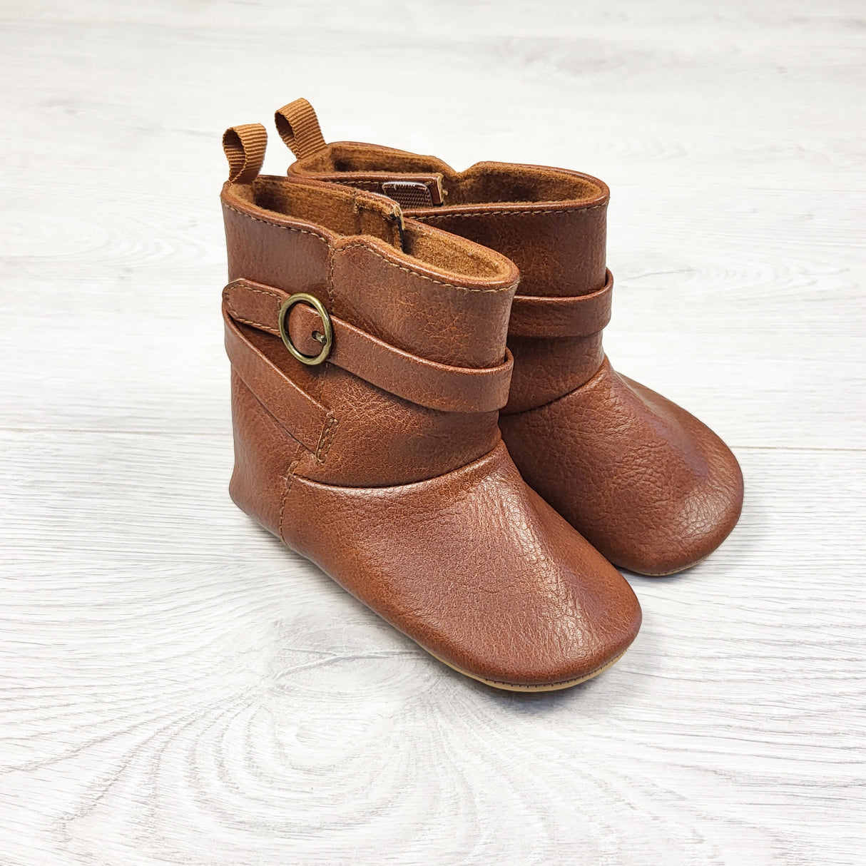 Old Navy brown soft soled booties. Size 6-12 months