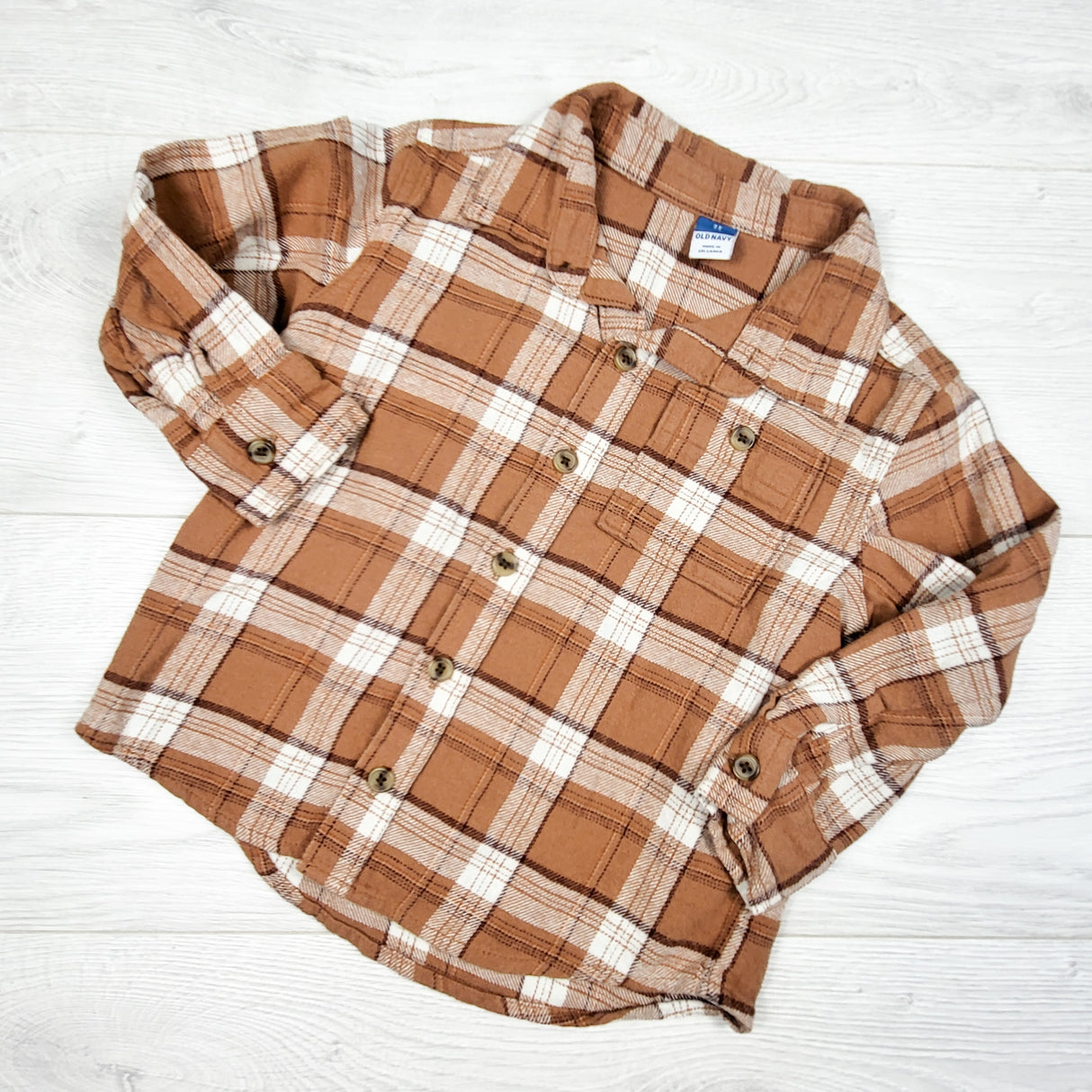 Old Navy brown plaid flannel button down shirt. Size 3T