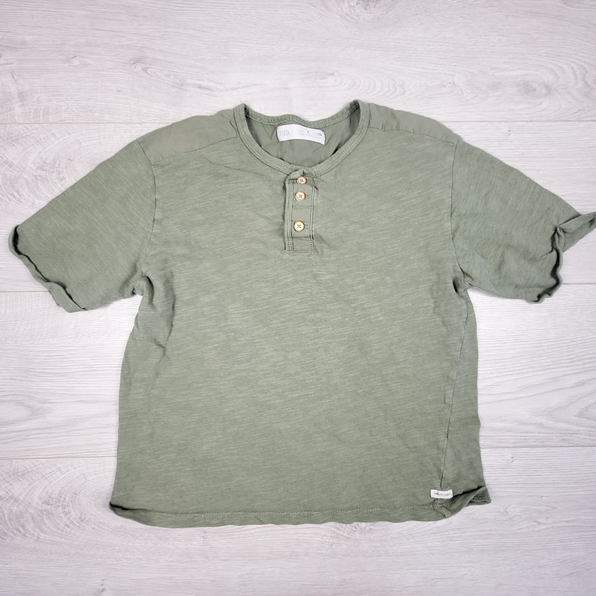 Zara green t-shirt. Size 9