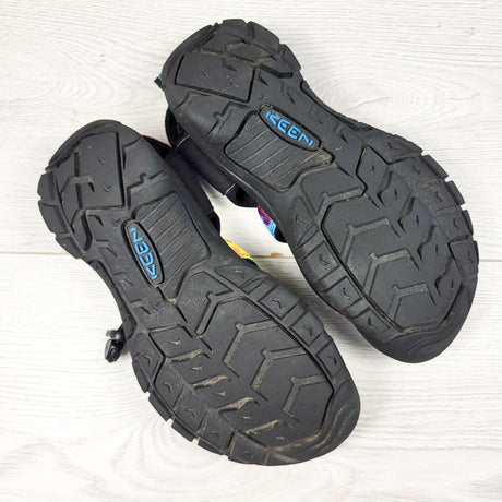 Keen sandals. Ladies size 7.5 (same as youth size 6)