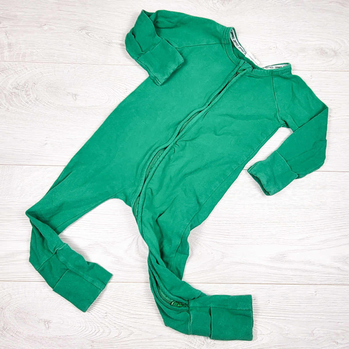West Coast Zippies green zippered sleeper. Size 12-18 months