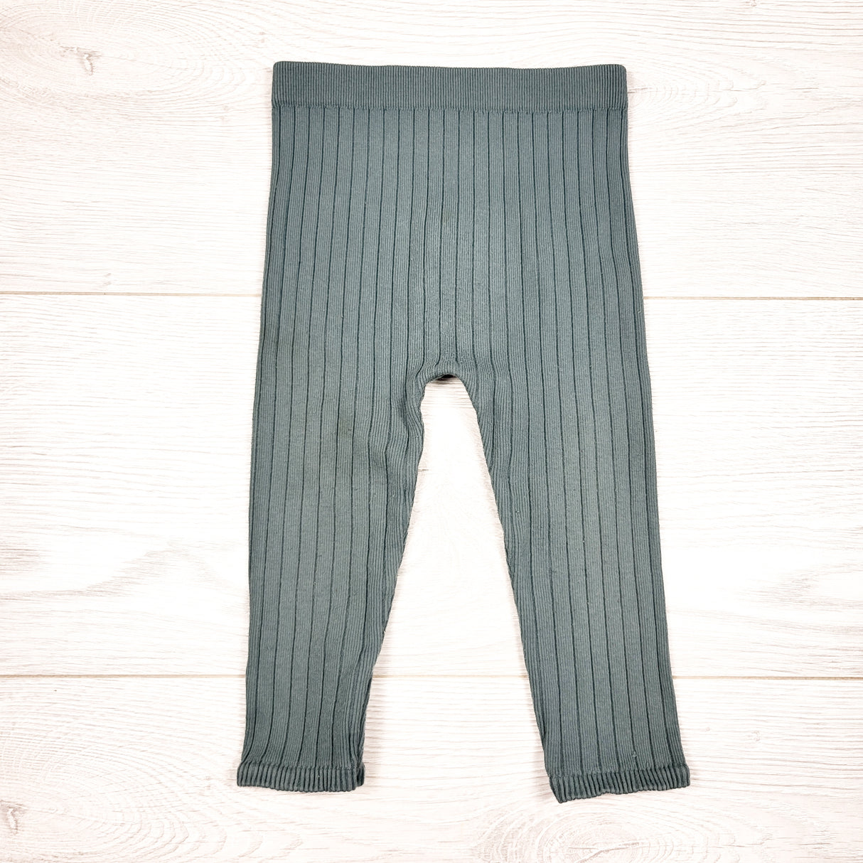 Anko green ribbed knit leggings. Size 6-12 months